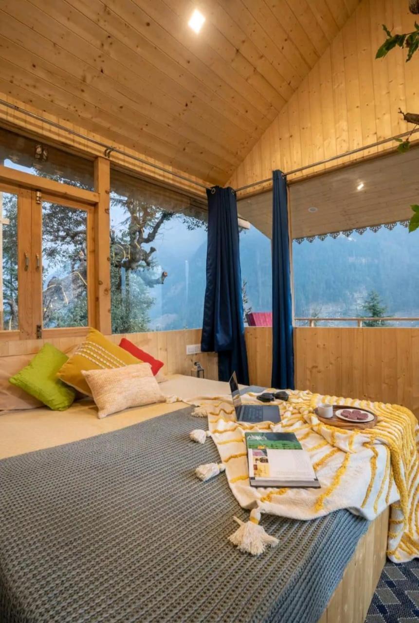 Villa Into The Woods Treehouse Jibhi Exterior foto